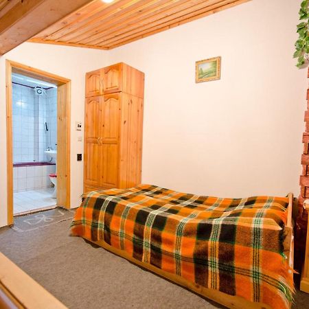 Palyongov Guest House Czepełare Zewnętrze zdjęcie