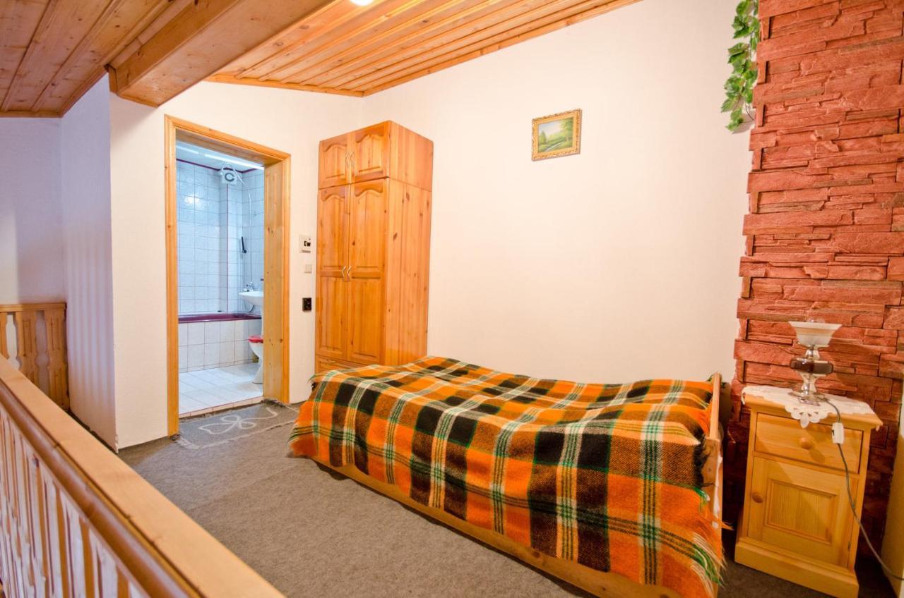 Palyongov Guest House Czepełare Zewnętrze zdjęcie