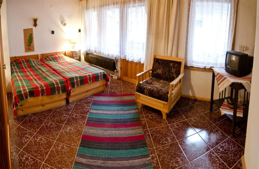 Palyongov Guest House Czepełare Pokój zdjęcie