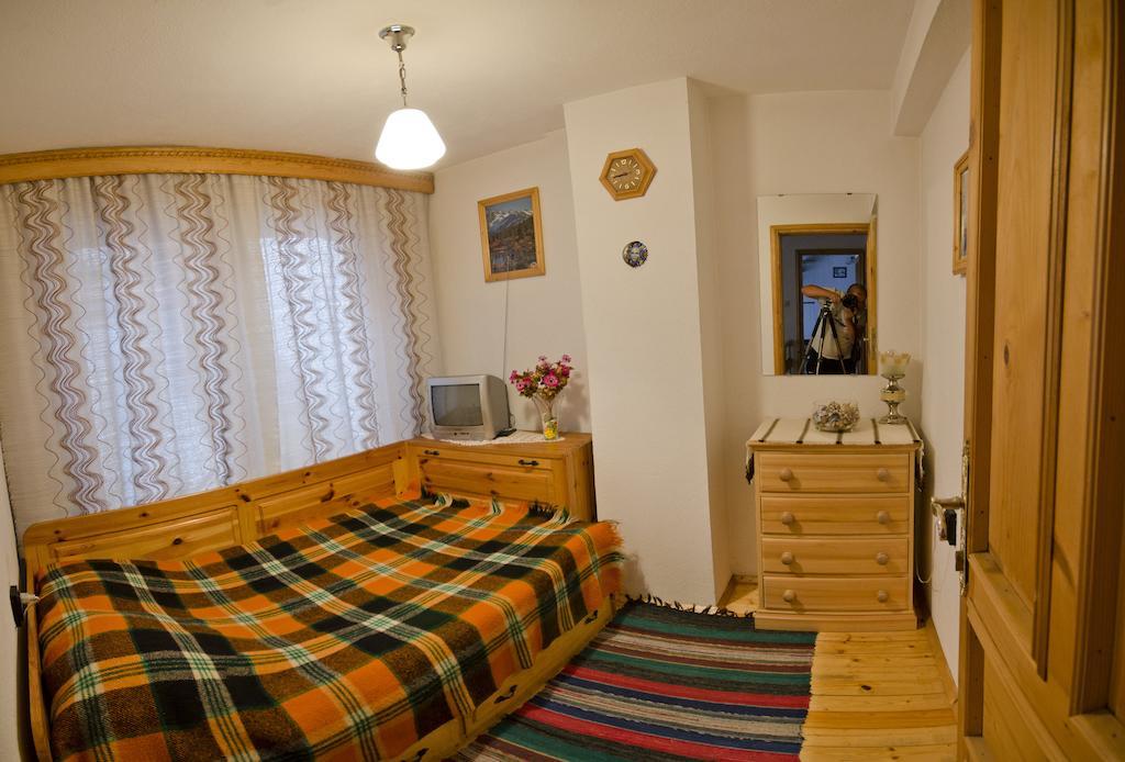 Palyongov Guest House Czepełare Pokój zdjęcie